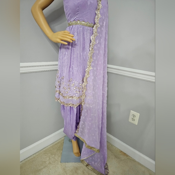 New design Punjabi suit patiala suit ready made stitched size M bridal w… - Picture 3 of 7